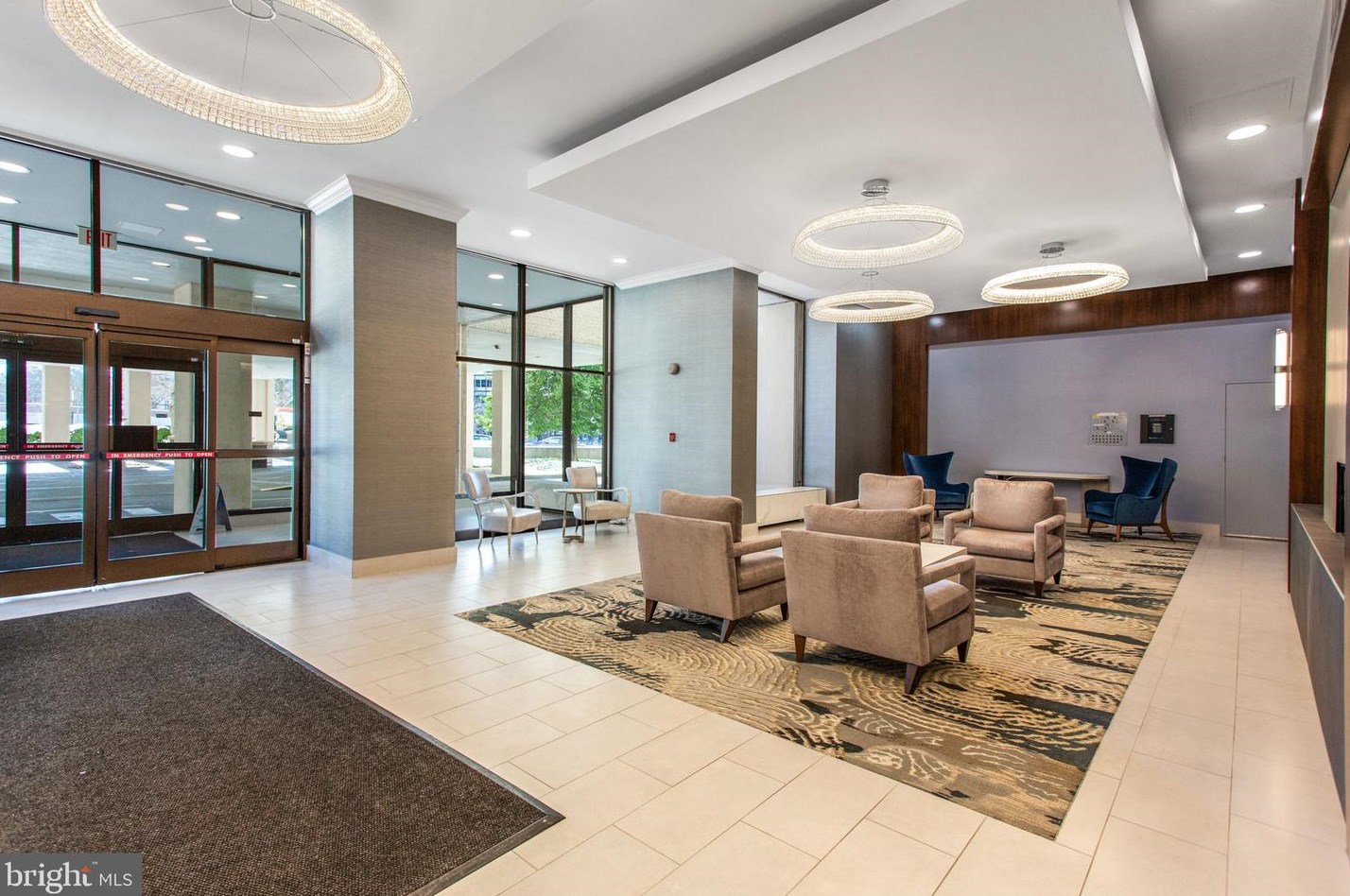 4515 Willard Ave, Bethesda MD  20815-3622 exterior