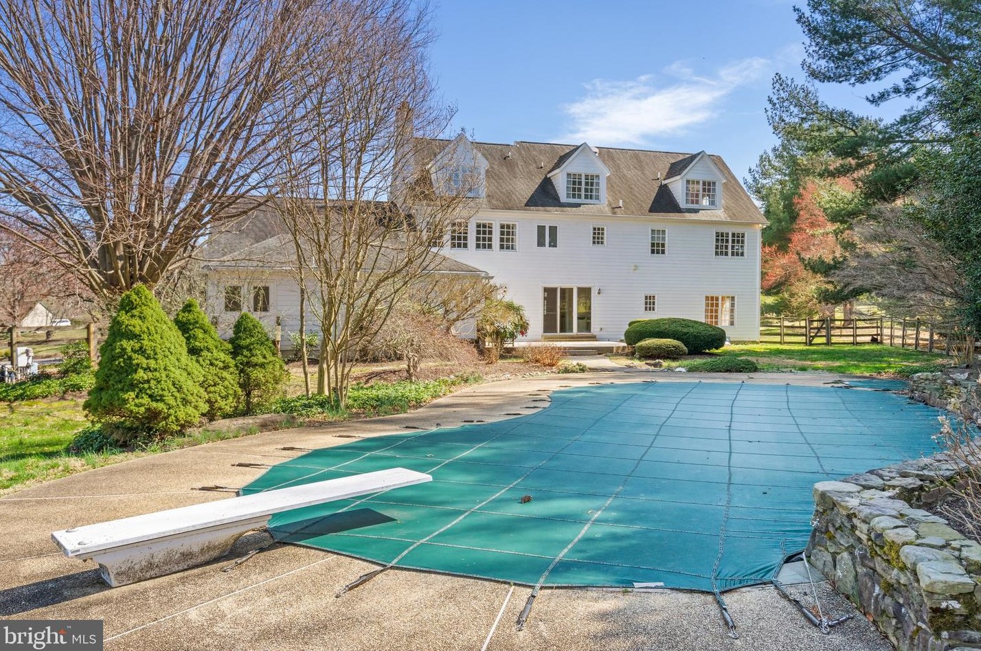 13422 Query Mill Rd, Gaithersburg MD  20878-3962 exterior