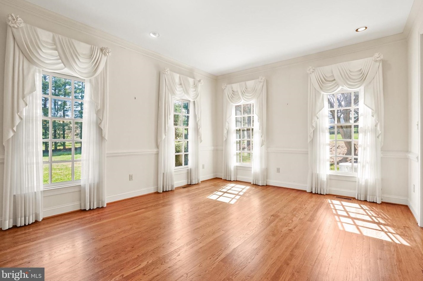 13422 Query Ml Rd, Gaithersburg MD 20878-3962 exterior