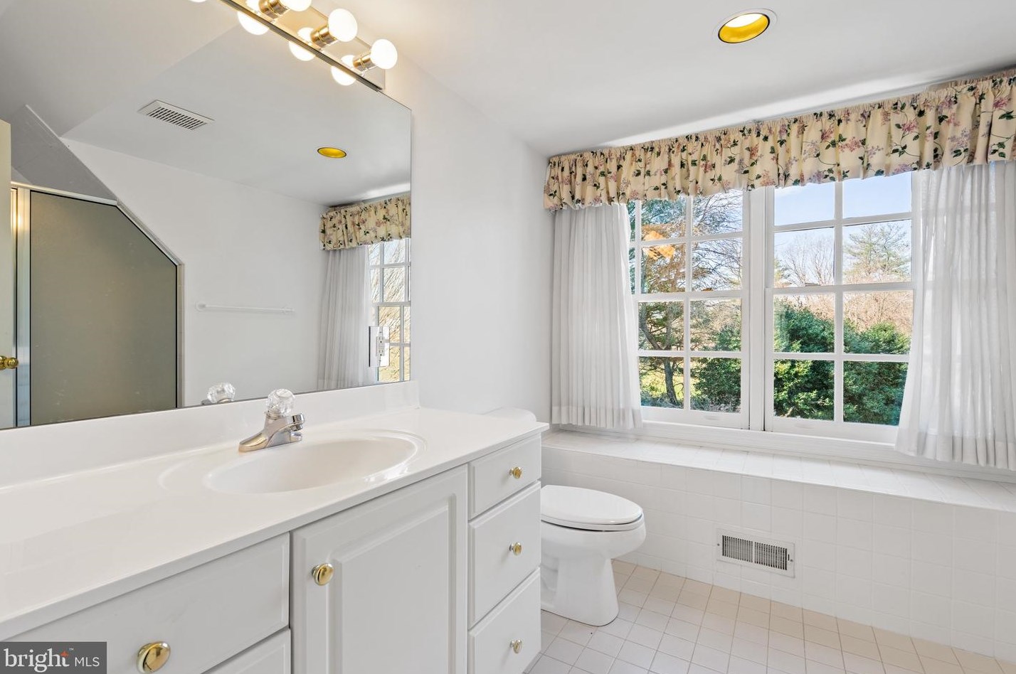 13422 Query Ml Rd, Gaithersburg MD 20878-3962 exterior