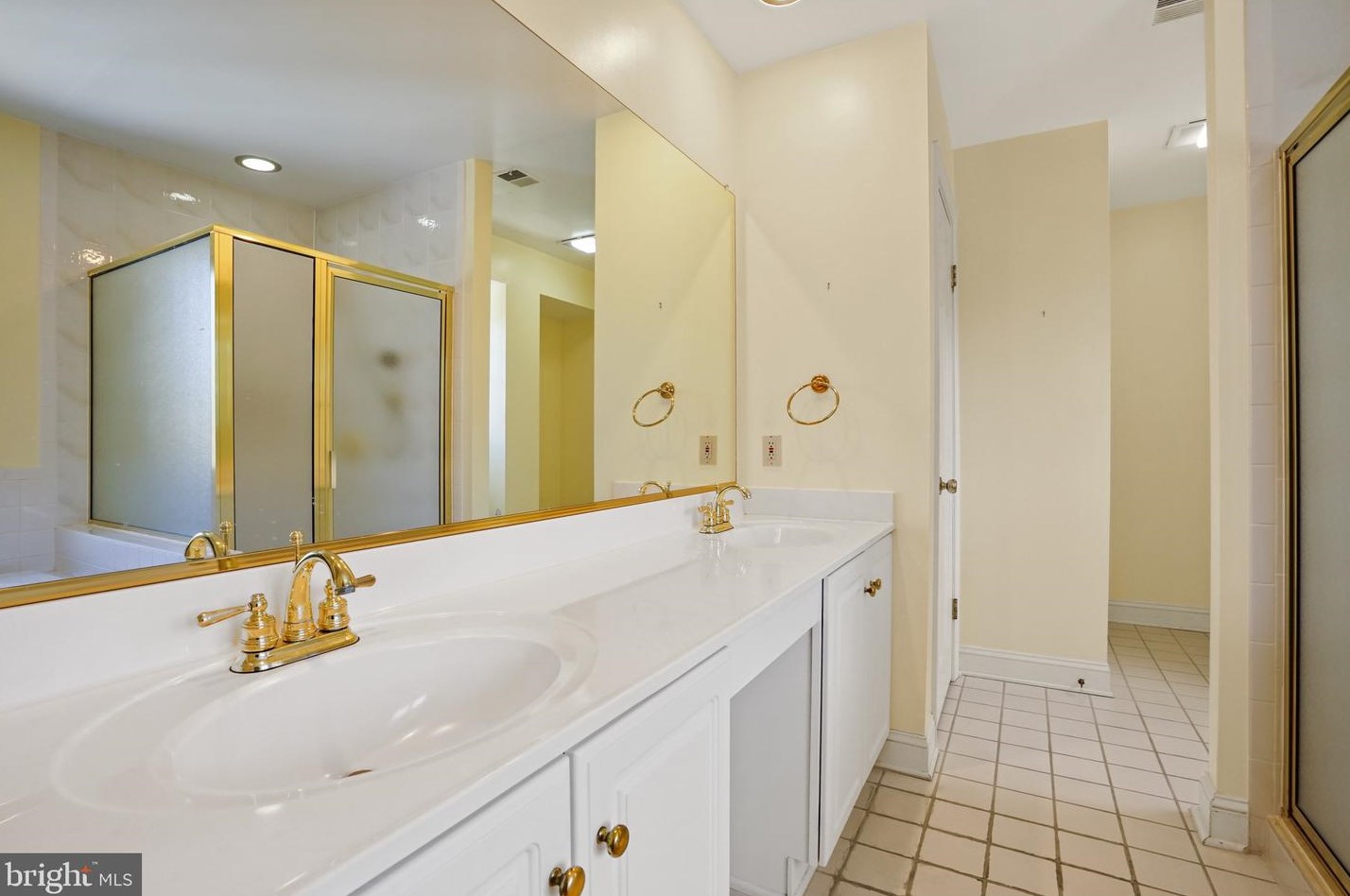 13422 Query Ml Rd, Gaithersburg MD 20878-3962 exterior