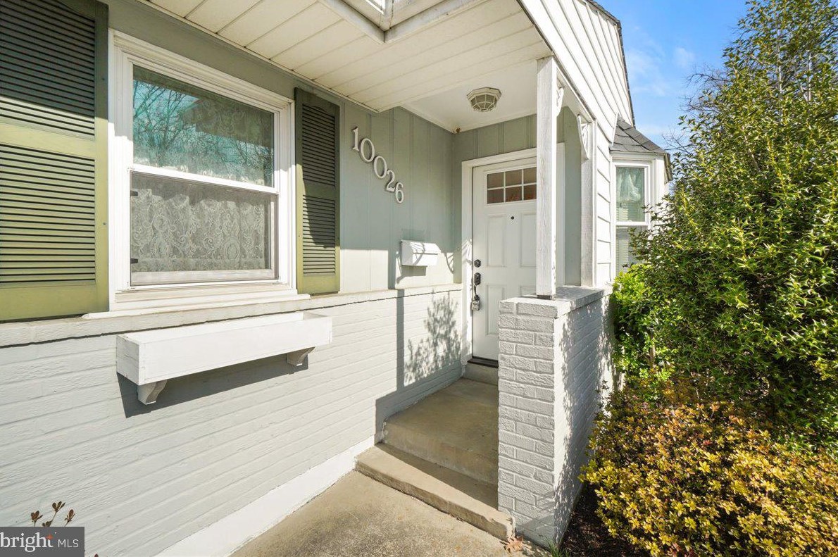 10026 Brunett Ave, Silver Spring MD 20901-2204 exterior