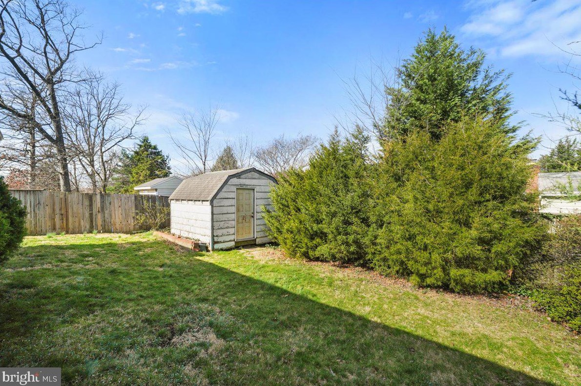 10026 Brunett Ave, Silver Spring MD 20901-2204 exterior