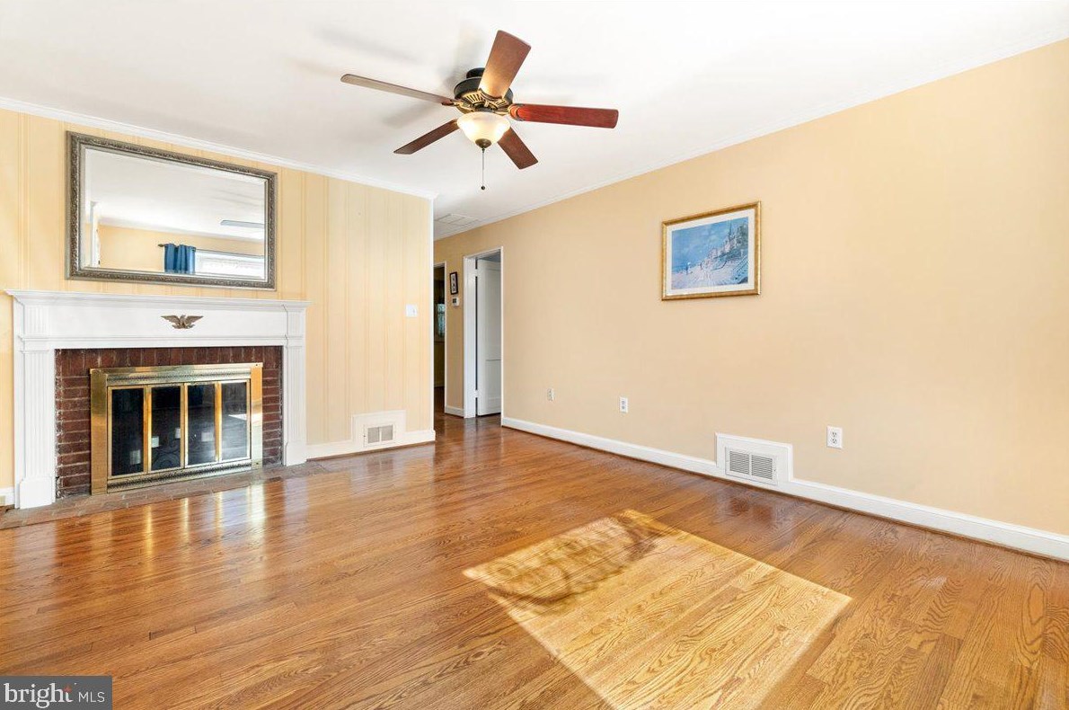 10026 Brunett Ave, Silver Spring MD 20901-2204 exterior