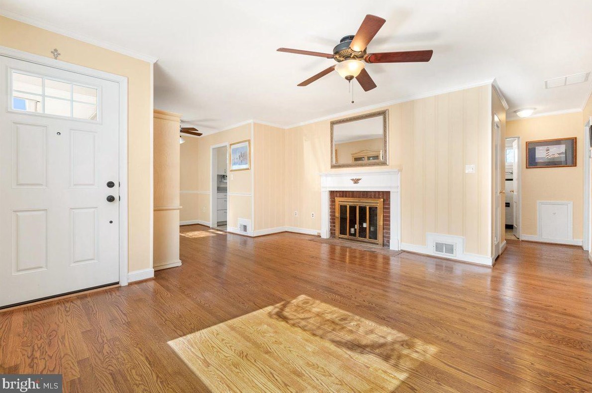 10026 Brunett Ave, Silver Spring MD 20901-2204 exterior