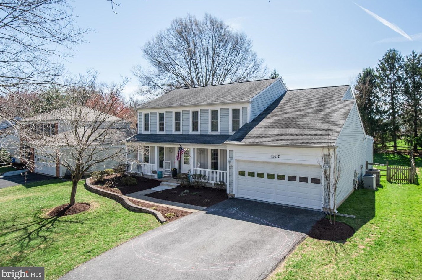 12612 Falconbridge Dr, Gaithersburg MD  20878-3411 exterior