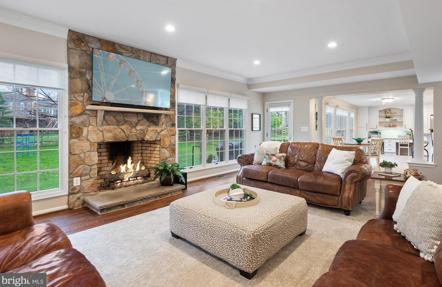 12612 Falconbridge Dr, Gaithersburg MD  20878-3411 exterior