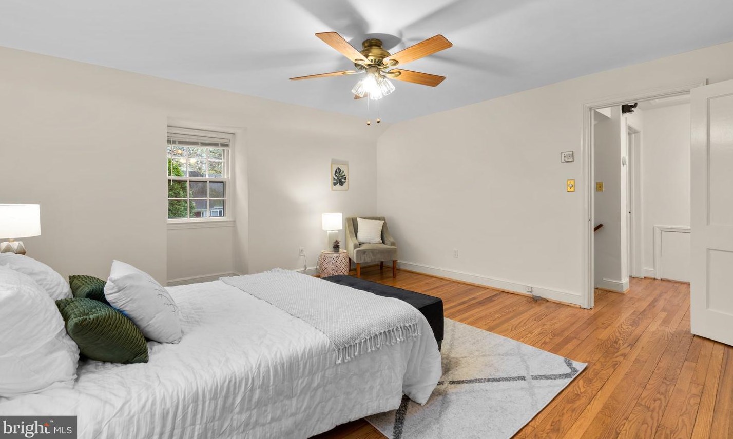 10217 Capitol View Ave, Silver Spring MD 20910-1033 exterior