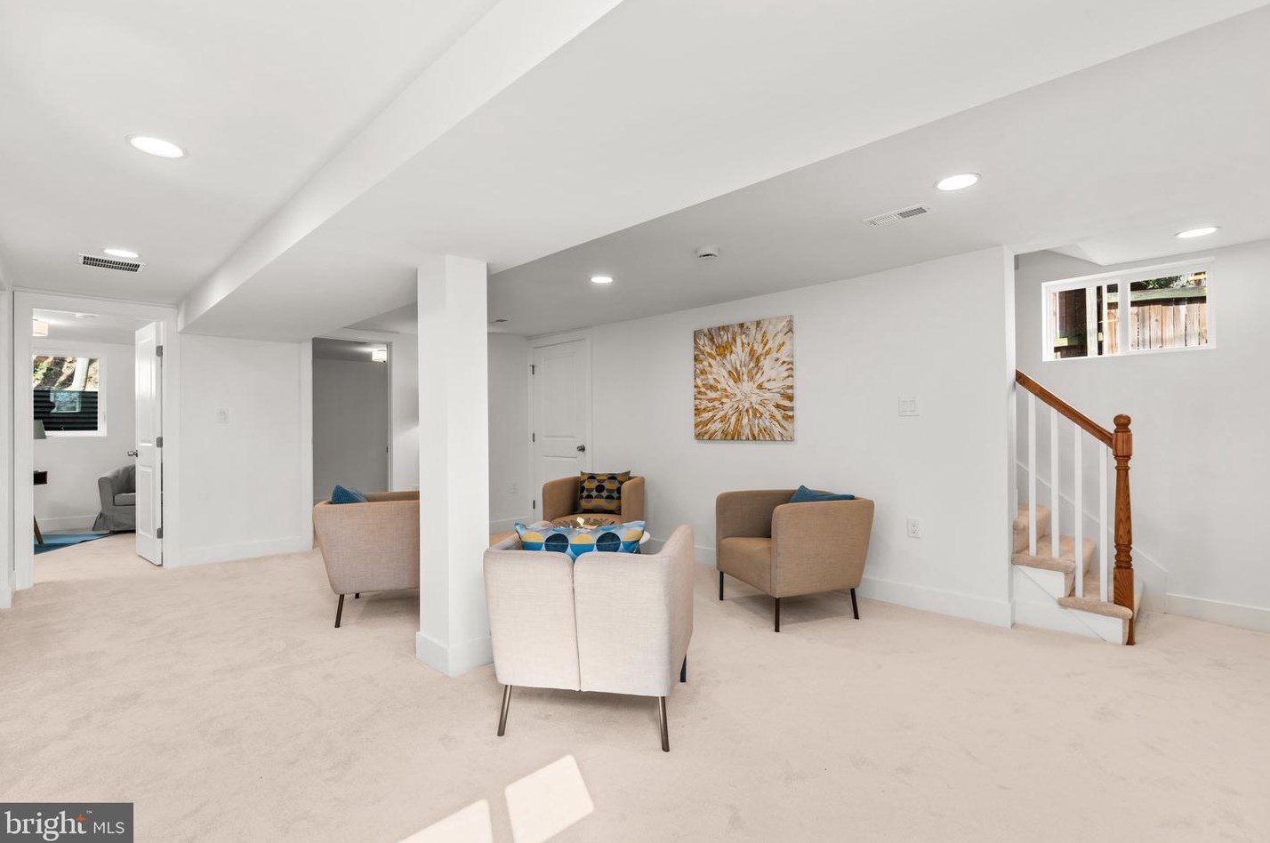 7422 Piney Branch Rd, Silver Spring MD  20912-4206 exterior