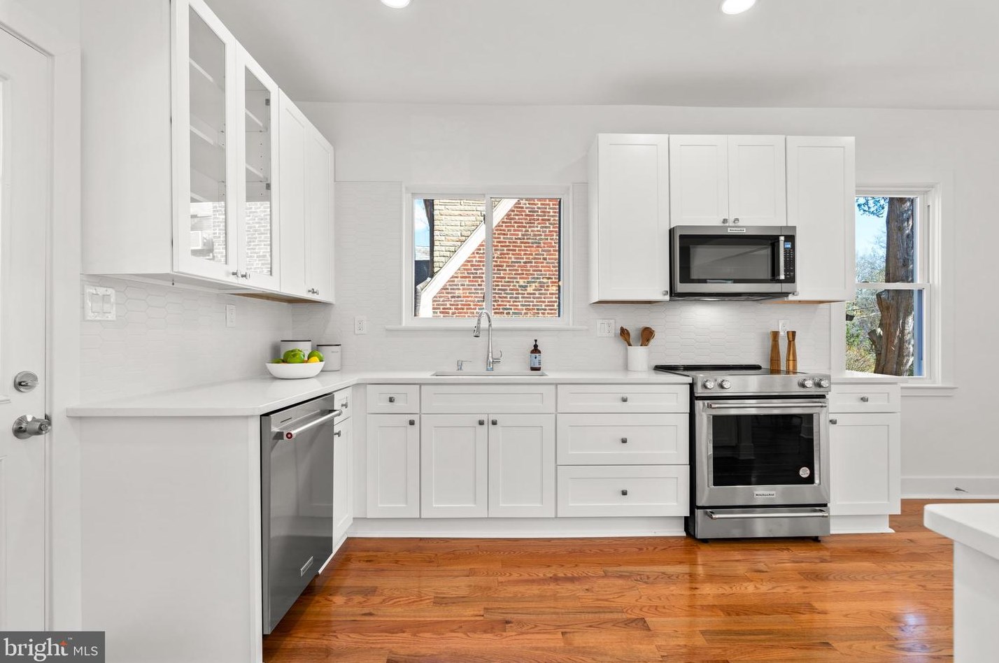 7422 Piney Branch Rd, Silver Spring MD  20912-4206 exterior