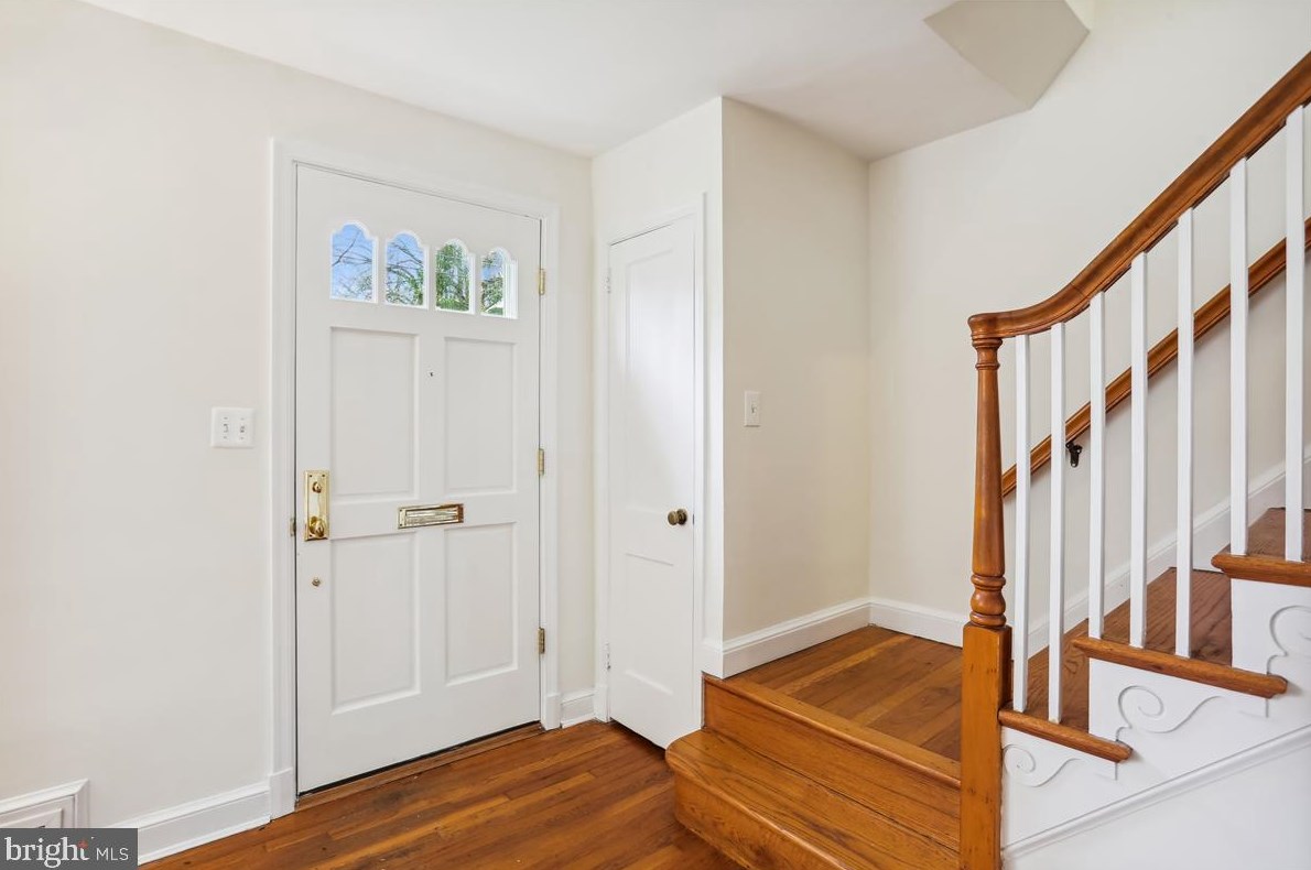 9513 Saybrook Ave, Silver Spring MD 20901-3034 exterior