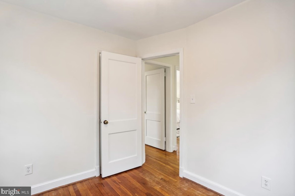 9513 Saybrook Ave, Silver Spring MD 20901-3034 exterior