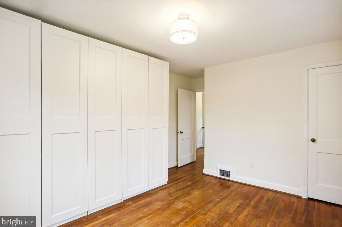 9513 Saybrook Ave, Silver Spring MD 20901-3034 exterior