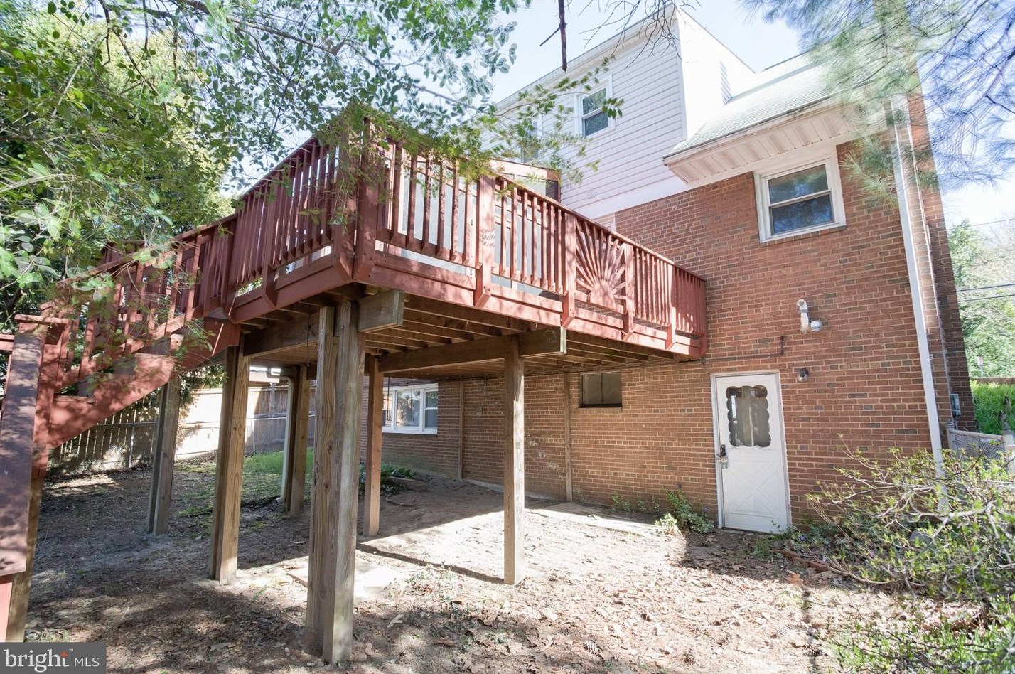 8802 2 Ave, Silver Spring MD 20910-2149 exterior