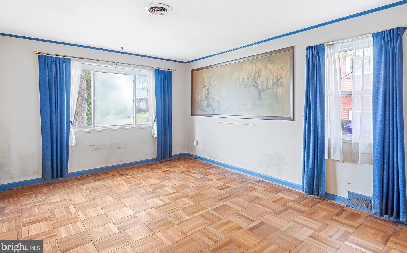 2413 Eccleston St, Silver Spring MD 20902-4830 exterior