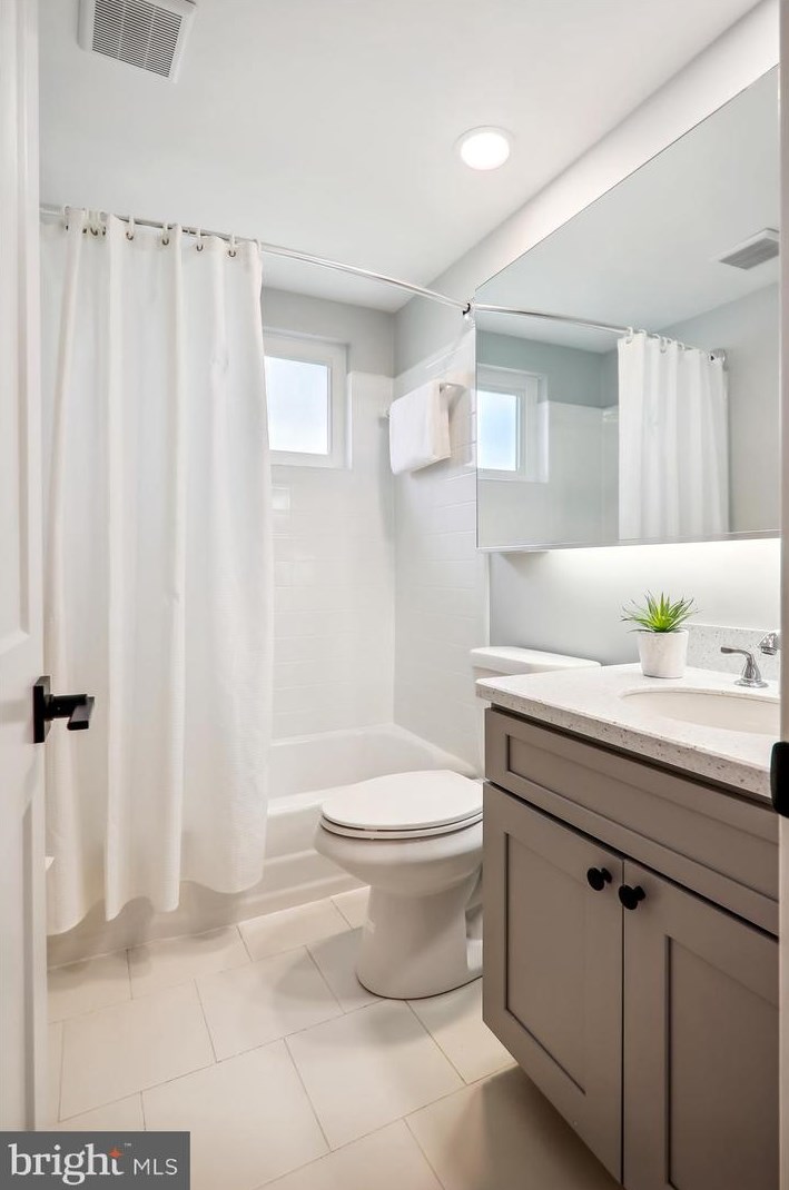 11301 Rolling House Rd, Rockville MD  20852-4538 exterior