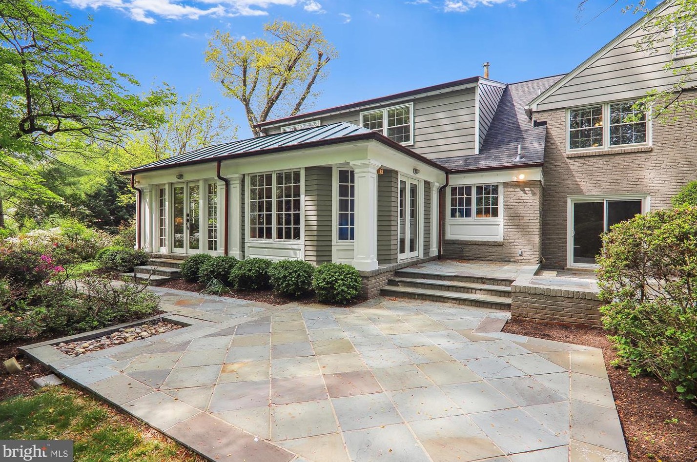 11301 Rolling House Rd, Rockville MD  20852-4538 exterior