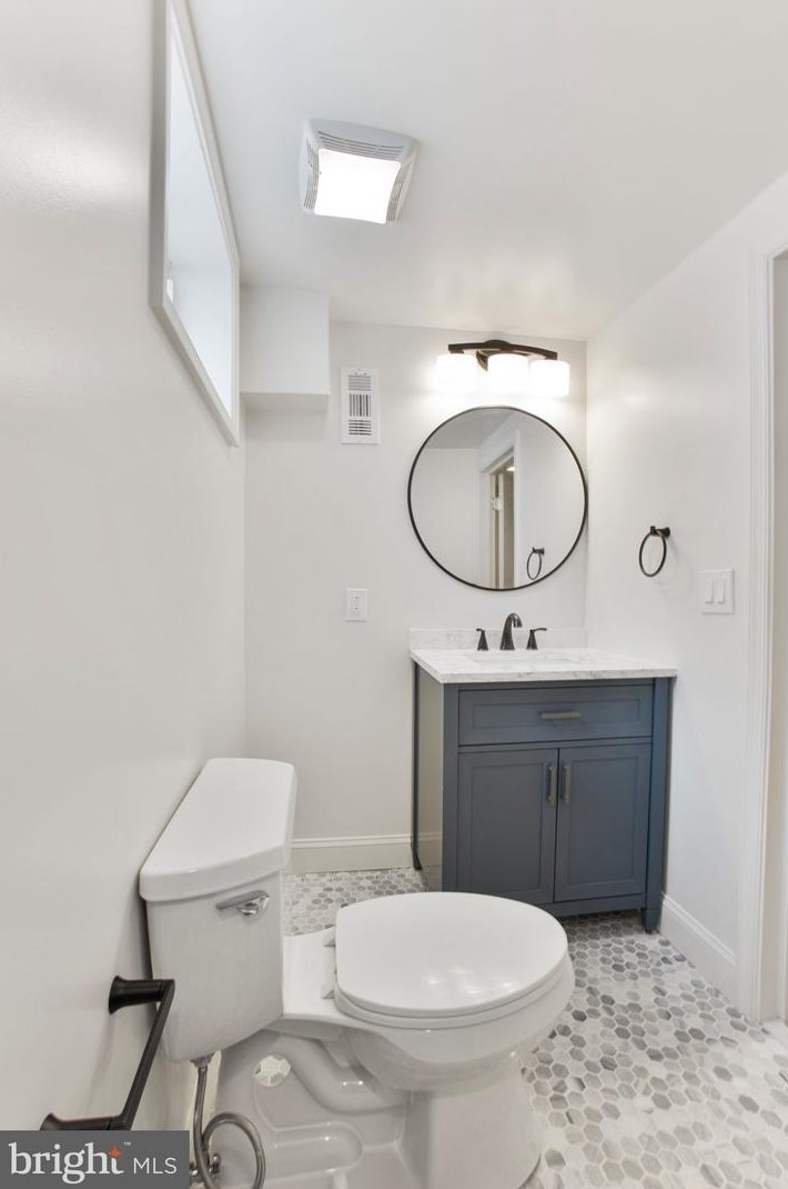 11613 College View Dr, Silver Spring MD 20902-2430 exterior