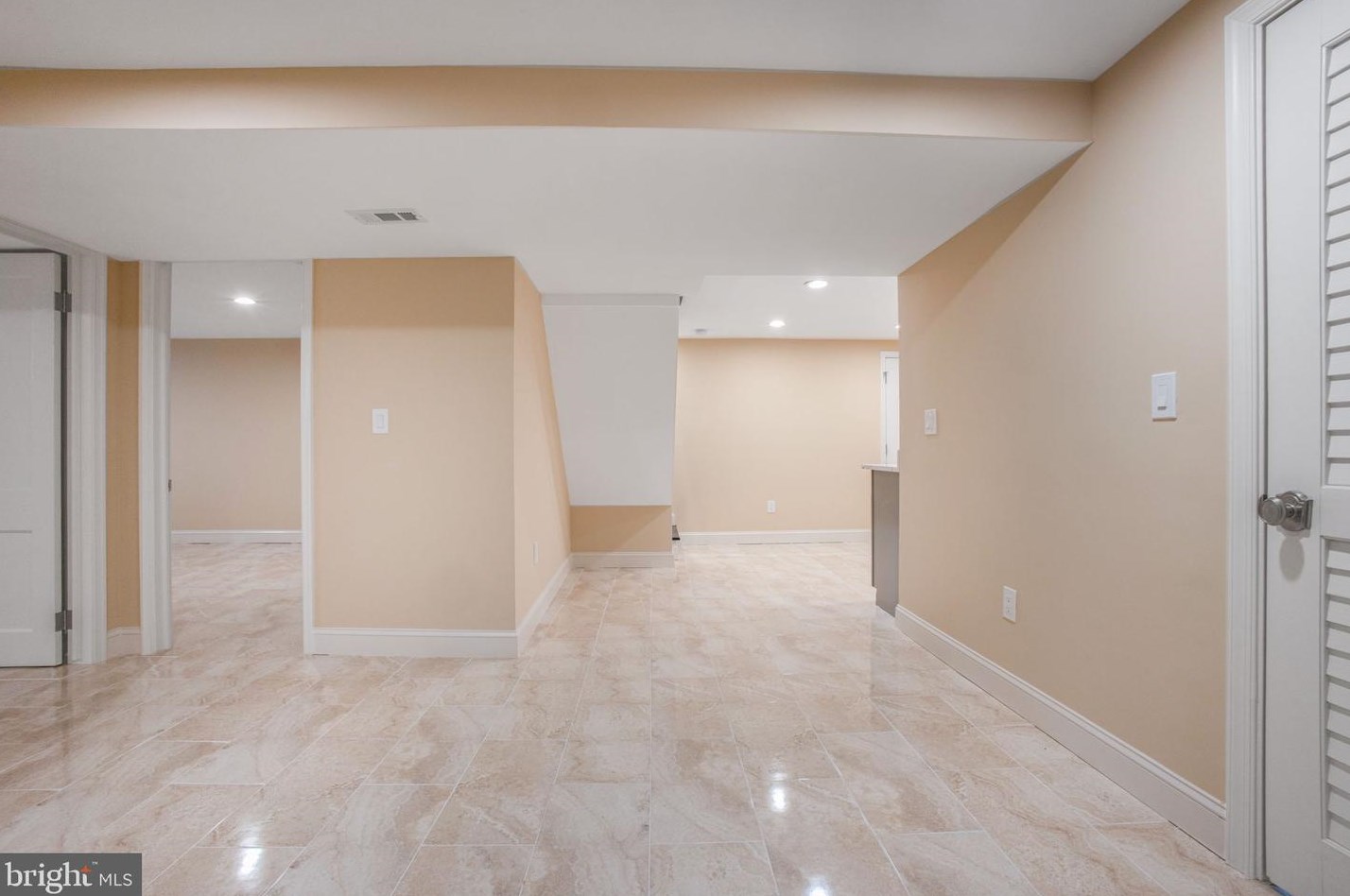 11613 College View Dr, Silver Spring MD 20902-2430 exterior