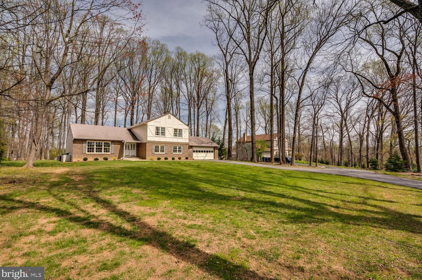 17605 Cashell Rd, Rockville MD 20853-1205 exterior