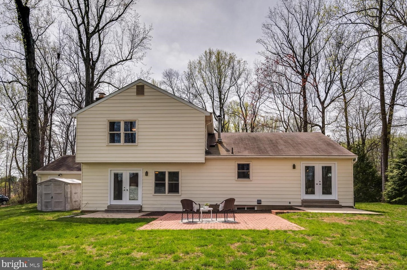 17605 Cashell Rd, Rockville MD 20853-1205 exterior