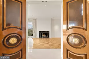 11900 River Rd, Potomac, MD 20854 - Photo 37