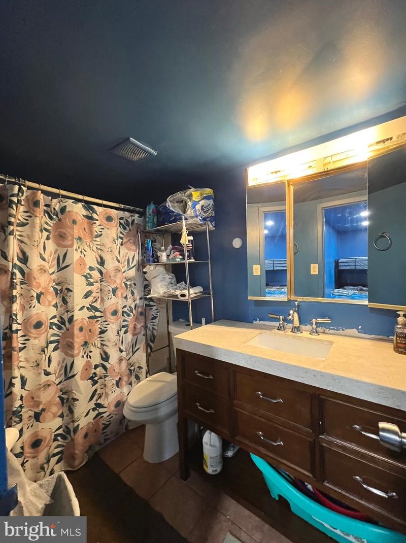 460 Girard St, Gaithersburg MD  20877-3313 exterior
