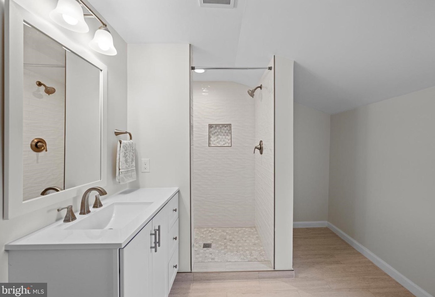 3116 Regina Dr, Silver Spring MD 20906-5354 exterior