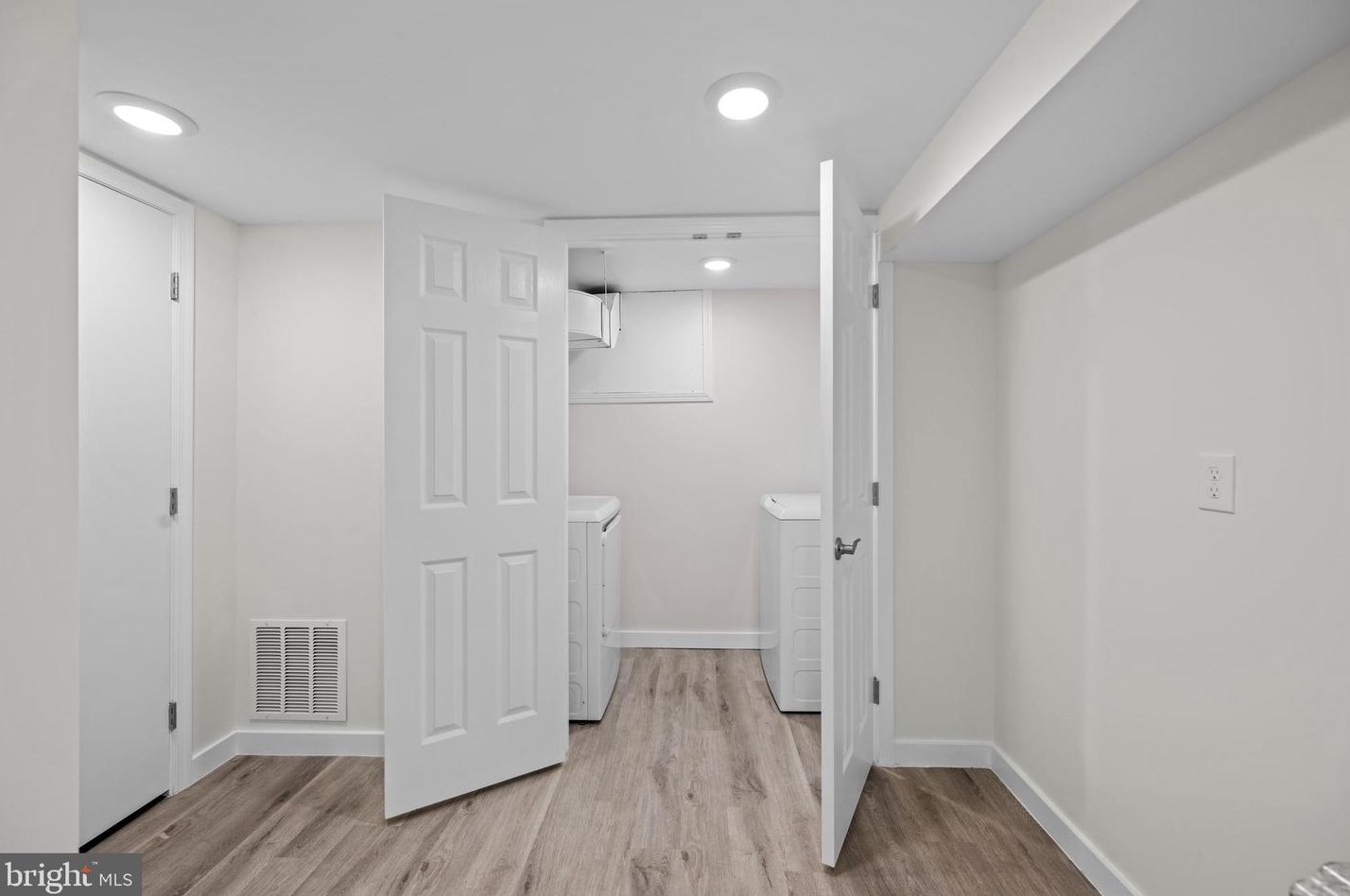 3116 Regina Dr, Silver Spring MD 20906-5354 exterior