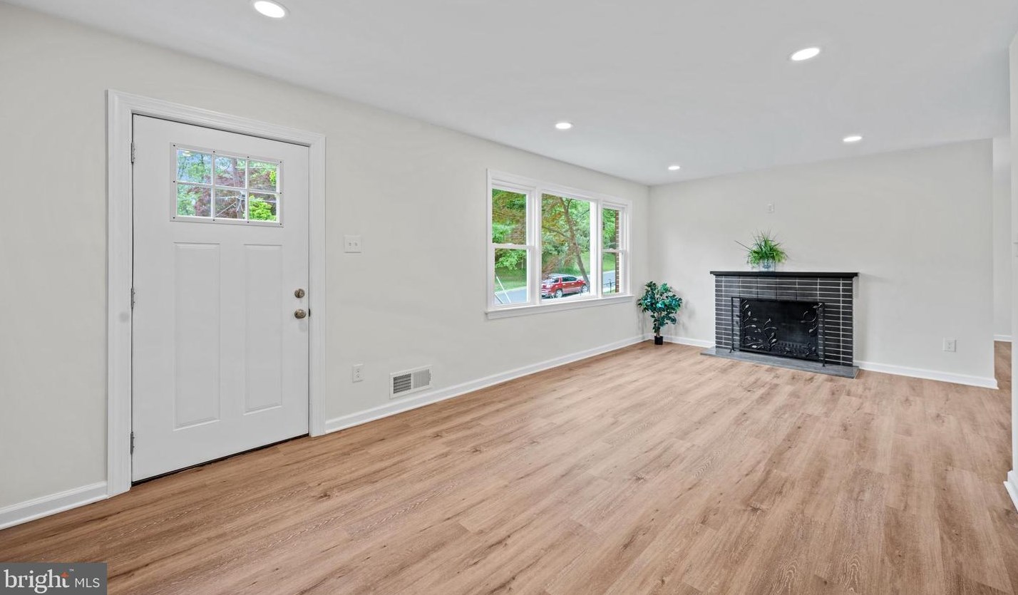 3116 Regina Dr, Silver Spring MD 20906-5354 exterior