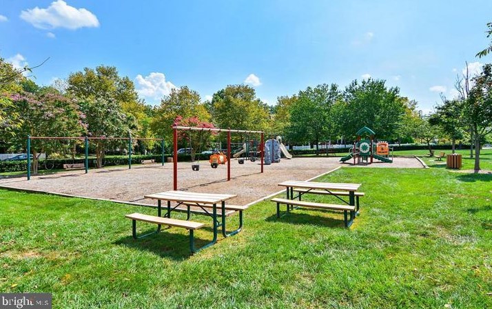 495 Chestertown St, Gaithersburg MD  20878-5749 exterior