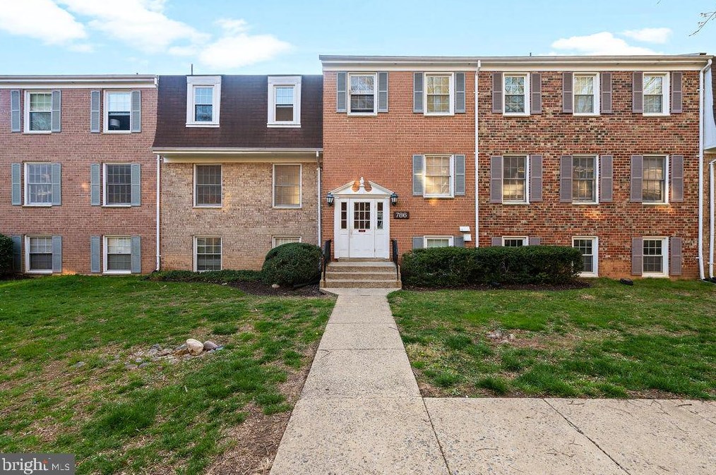 786 Quince Orchard Blvd, Gaithersburg MD  20878-1513 exterior