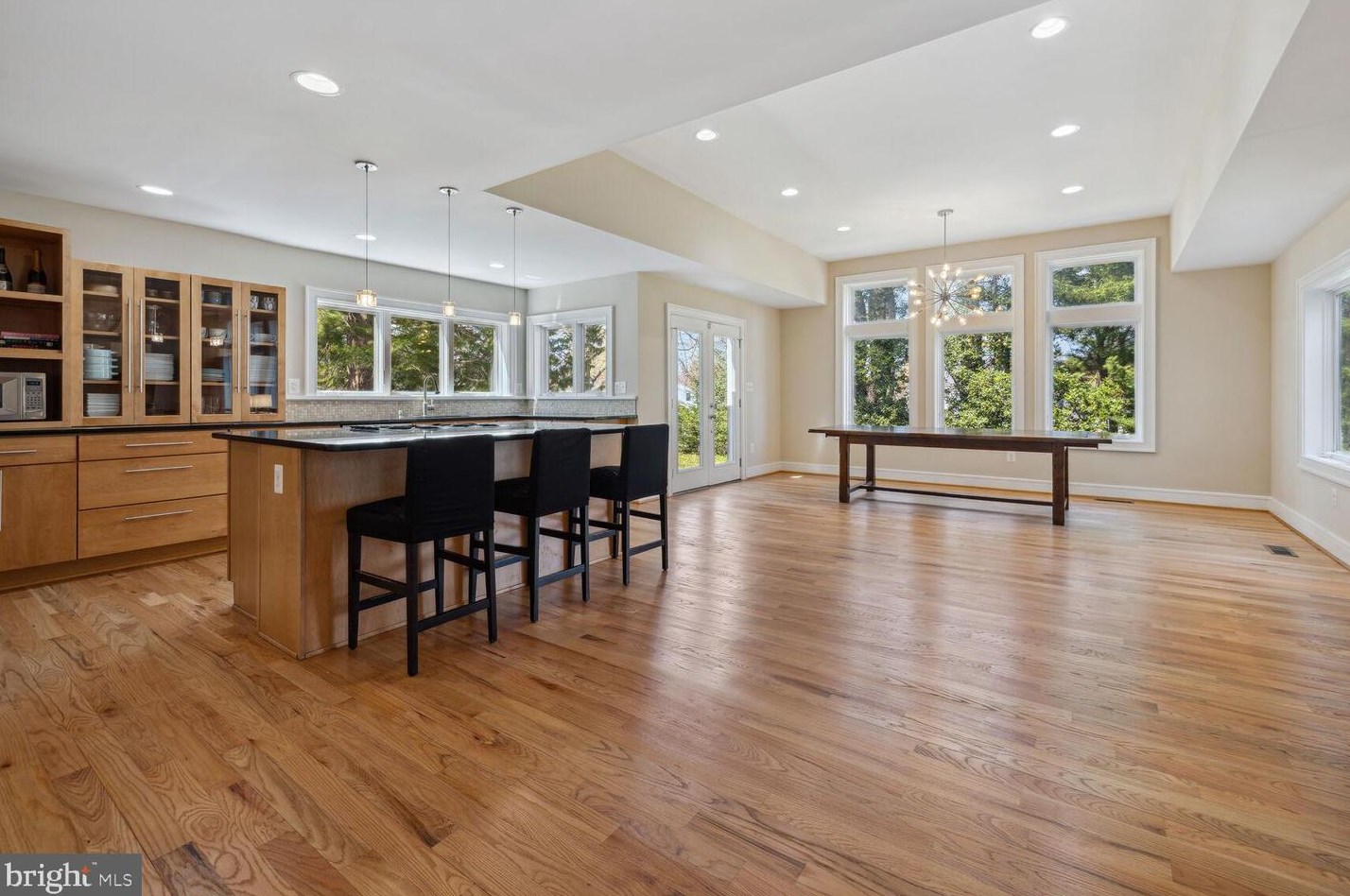 11201 Freas Dr, Gaithersburg MD  20878-2507 exterior