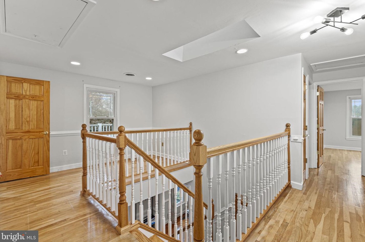 23520 Pocahontas Dr, Gaithersburg MD  20882-3216 exterior