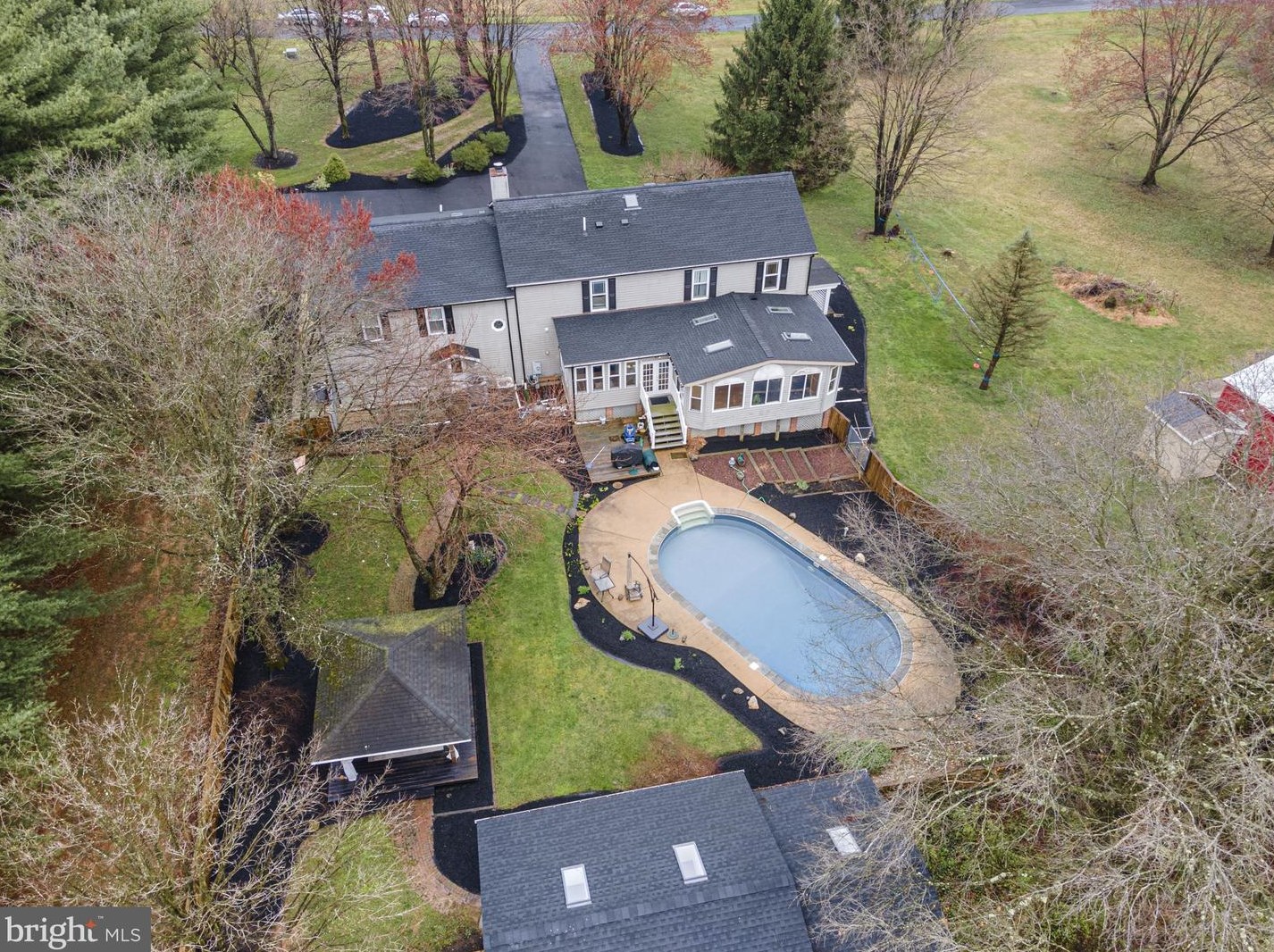 23520 Pocahontas Dr, Gaithersburg MD  20882-3216 exterior