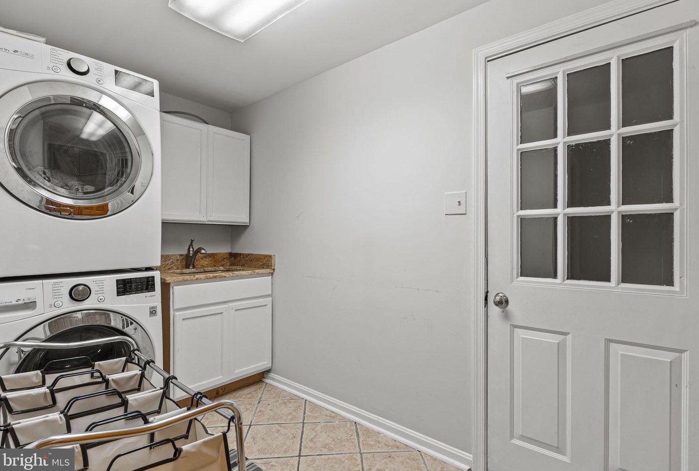 23520 Pocahontas Dr, Gaithersburg MD  20882-3216 exterior