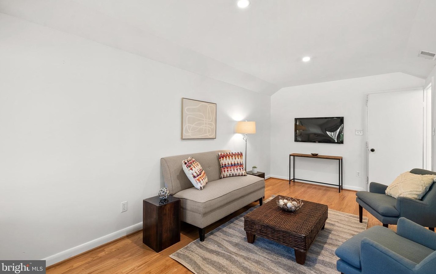 505 Ellsworth Dr, Silver Spring MD  20910-4224 exterior