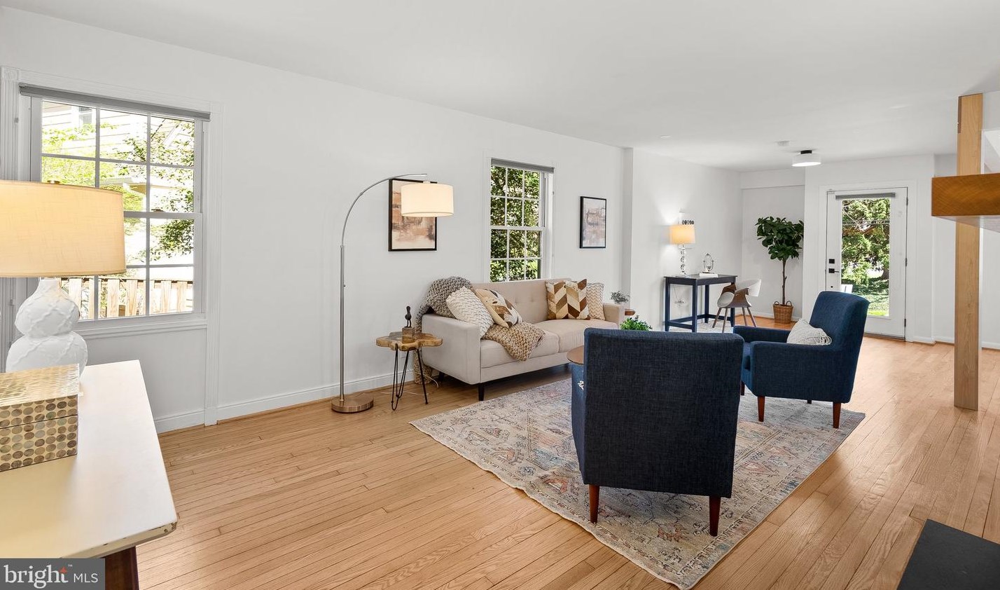 505 Ellsworth Dr, Silver Spring MD  20910-4224 exterior