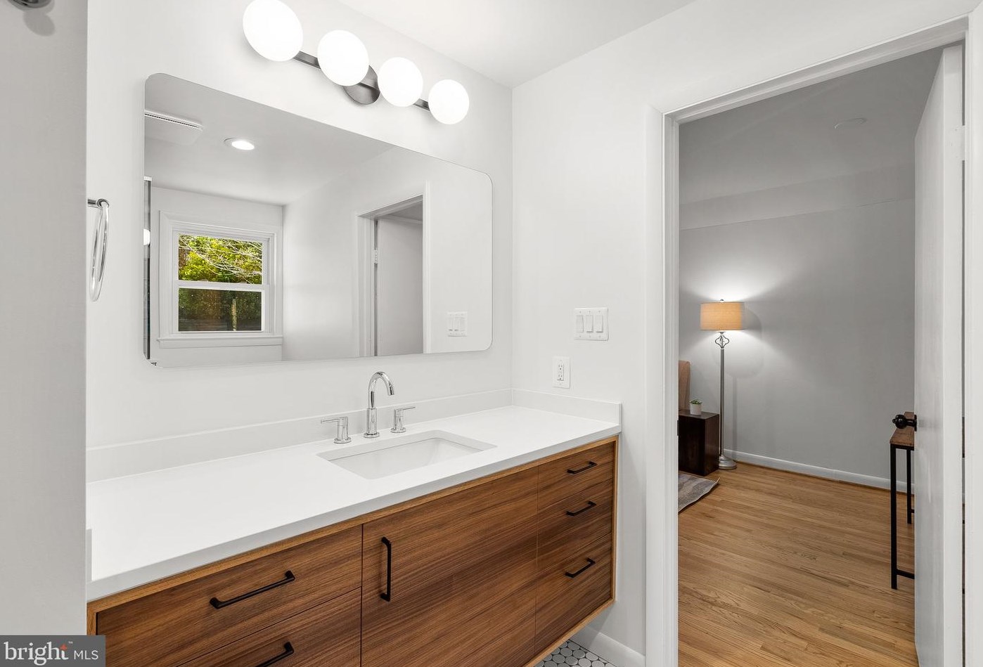 505 Ellsworth Dr, Silver Spring MD  20910-4224 exterior