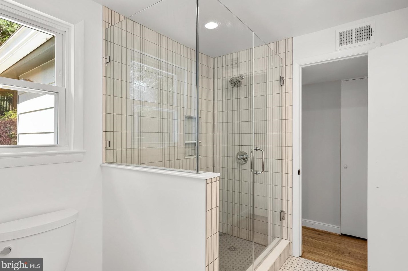 505 Ellsworth Dr, Silver Spring MD  20910-4224 exterior