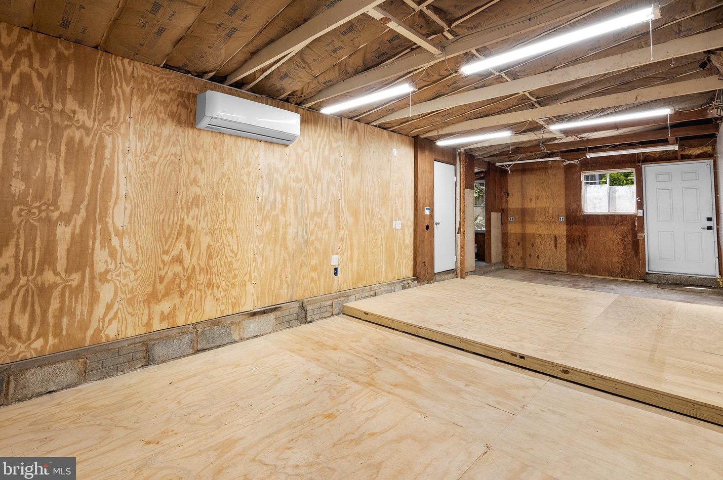 505 Ellsworth Dr, Silver Spring MD  20910-4224 exterior