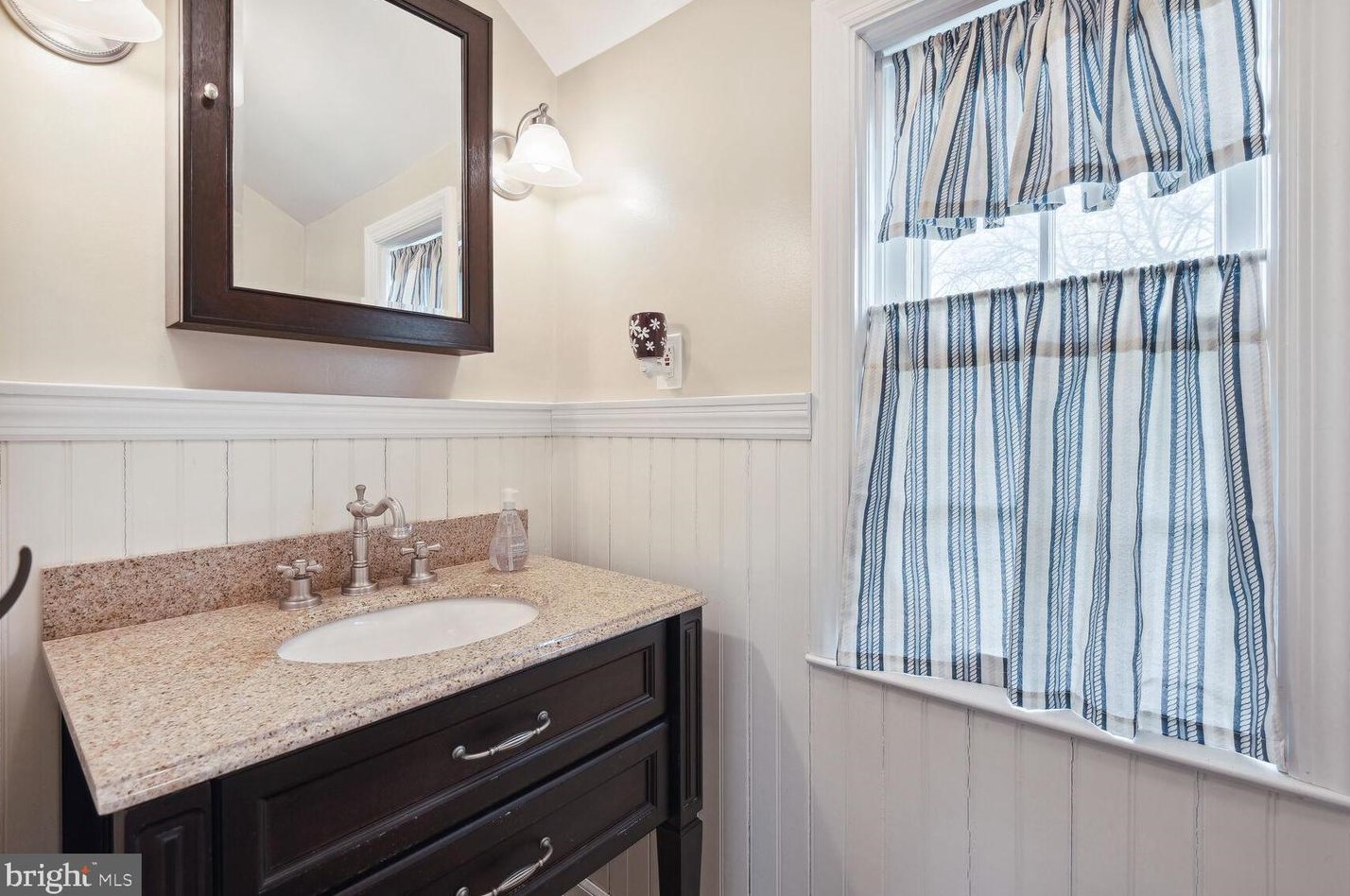 210 Baden St, Silver Spring MD 20901-4840 exterior