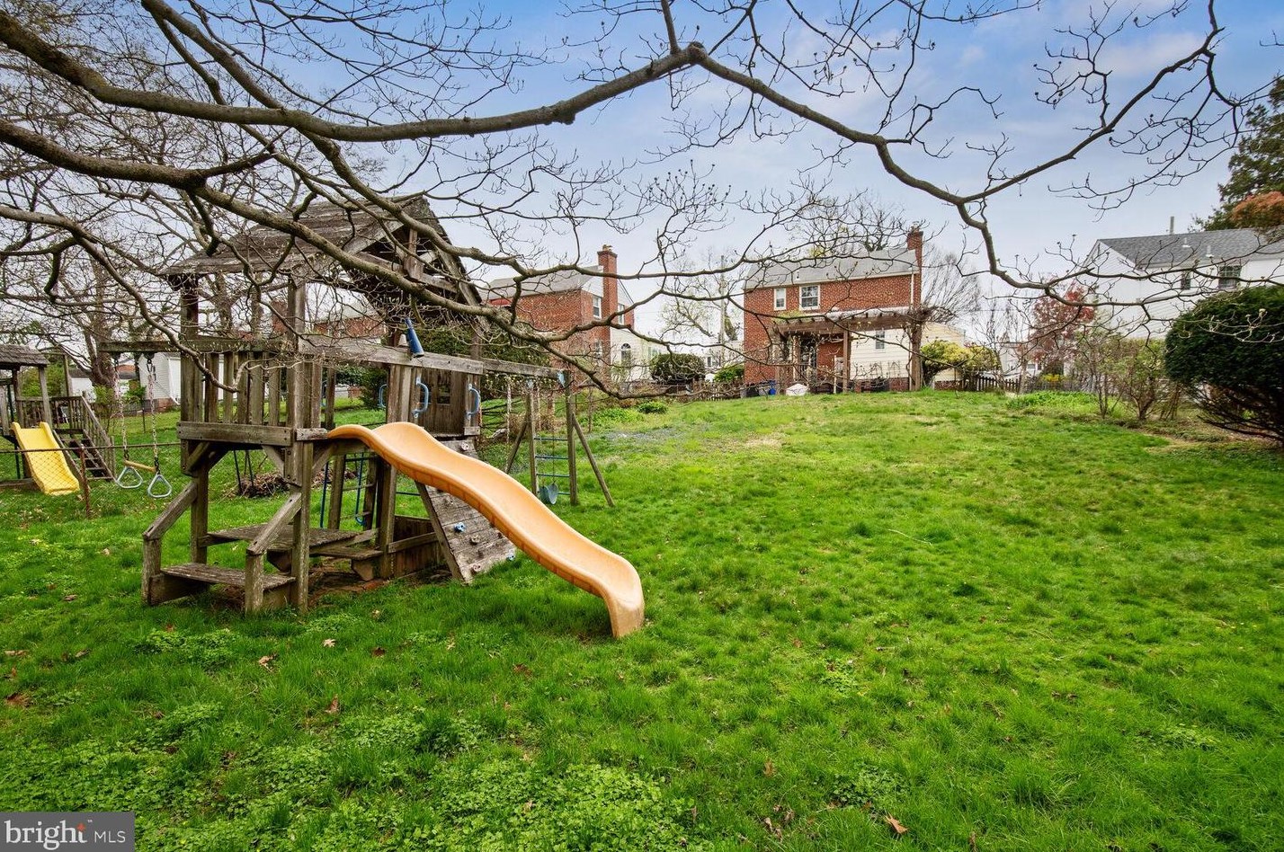 210 Baden St, Silver Spring MD 20901-4840 exterior