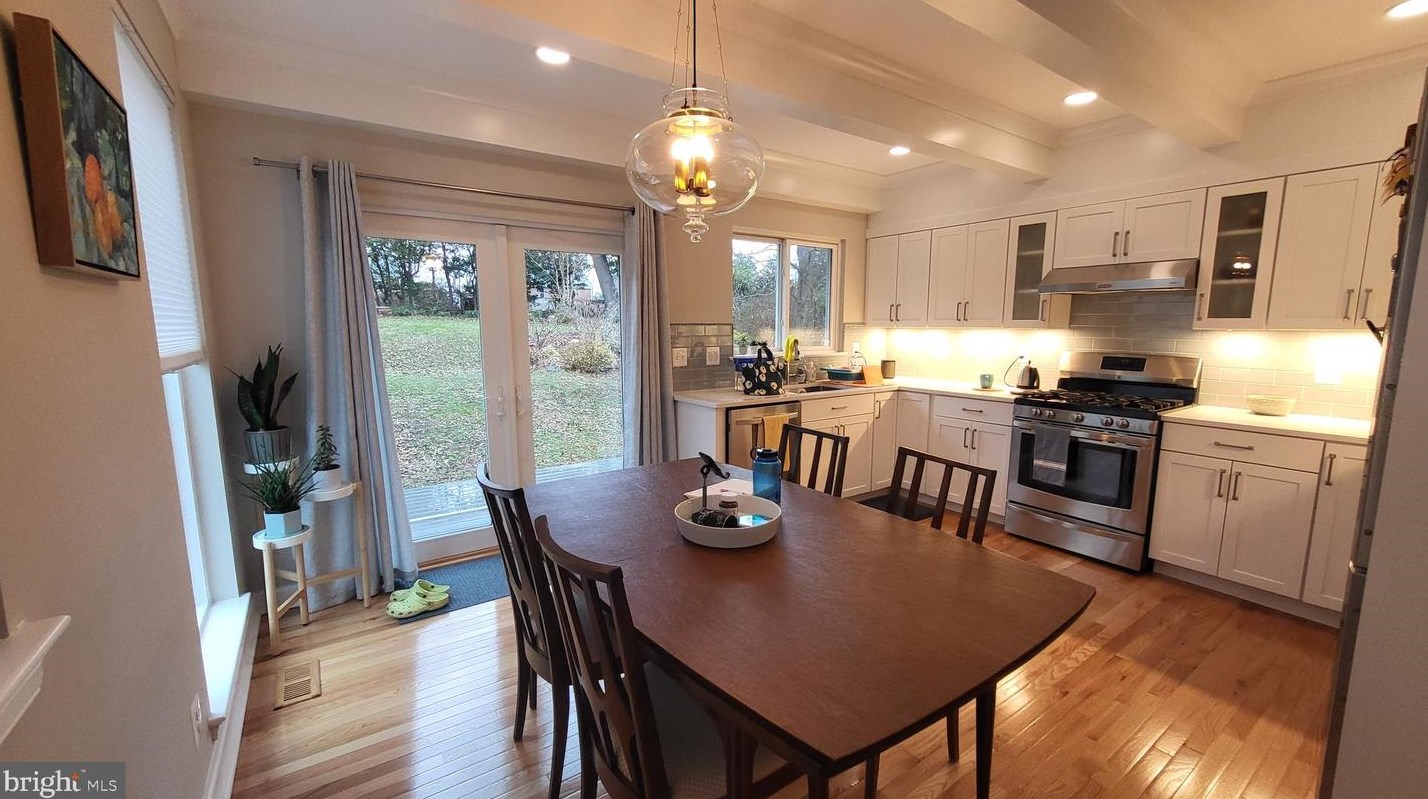 511 Mansfield Rd, Silver Spring MD  20910-5517 exterior