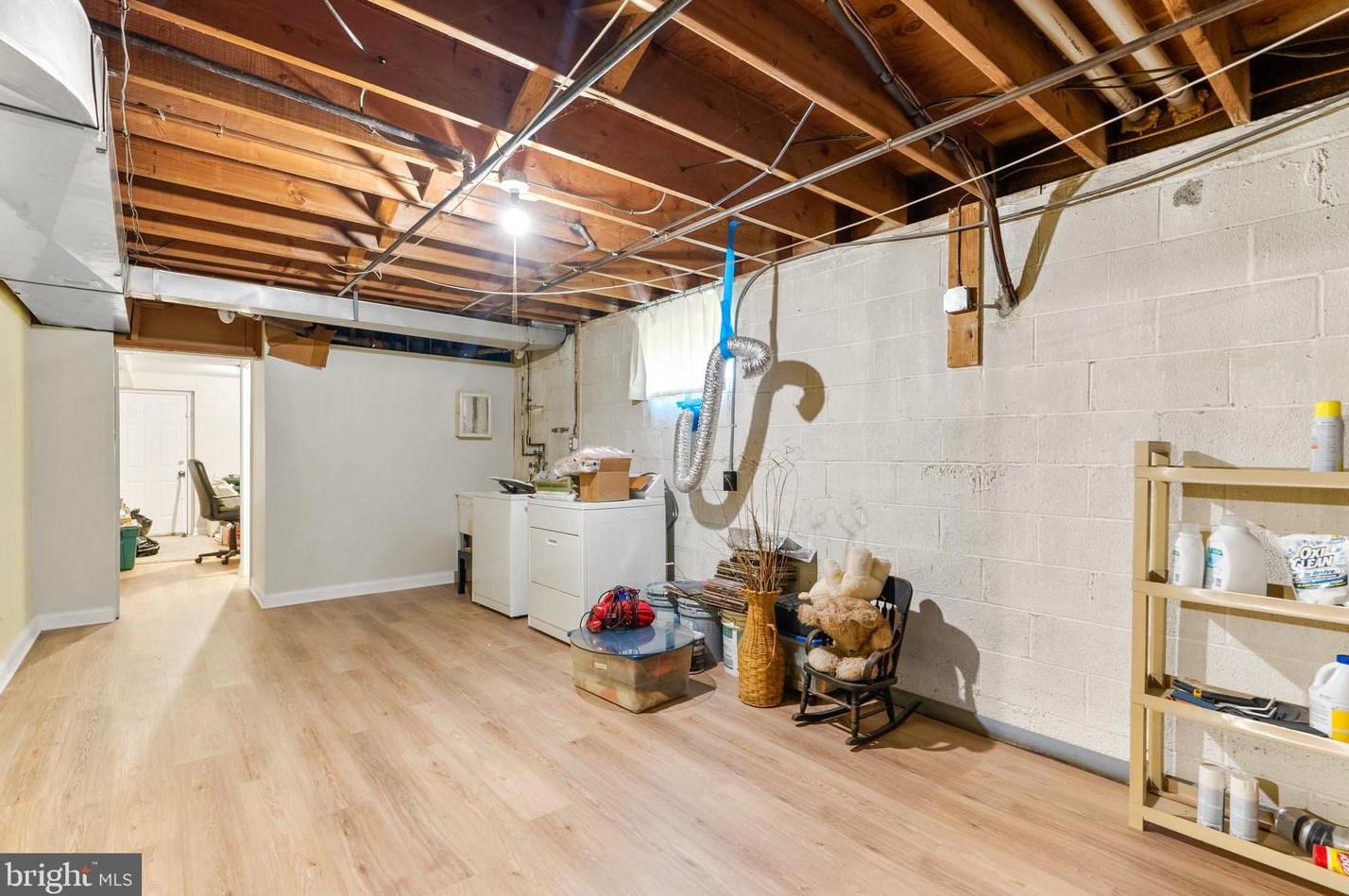 524 Indian Spring Dr, Silver Spring MD 20901-4742 exterior