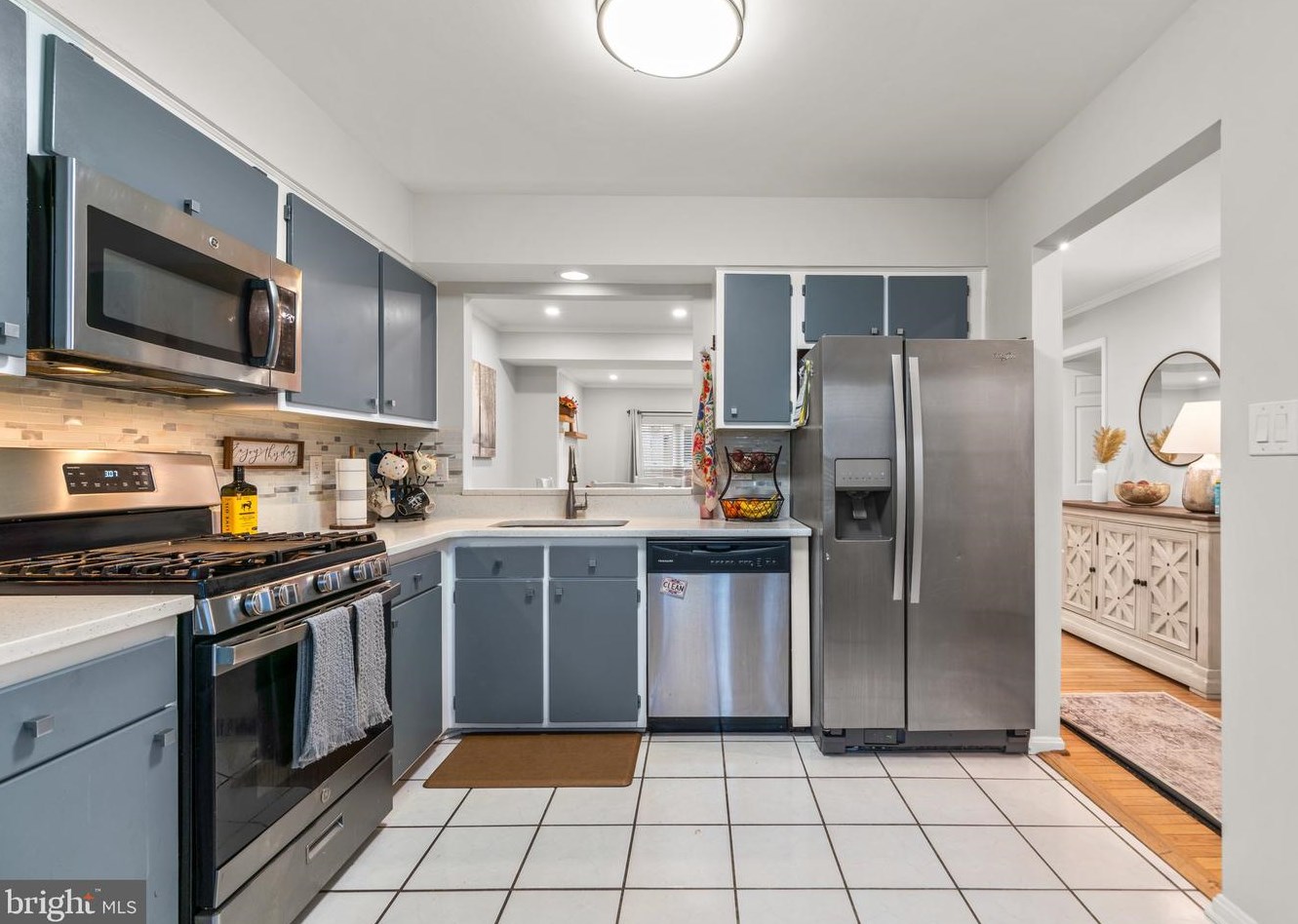 15519 Owens Glen Ter, Gaithersburg MD  20878-2369 exterior