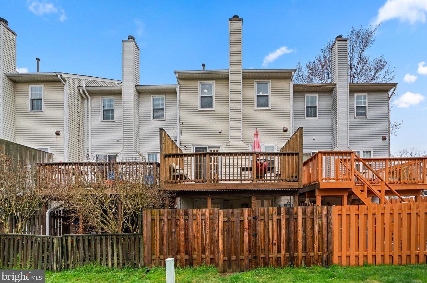 15519 Owens Glen Ter, Gaithersburg MD  20878-2369 exterior