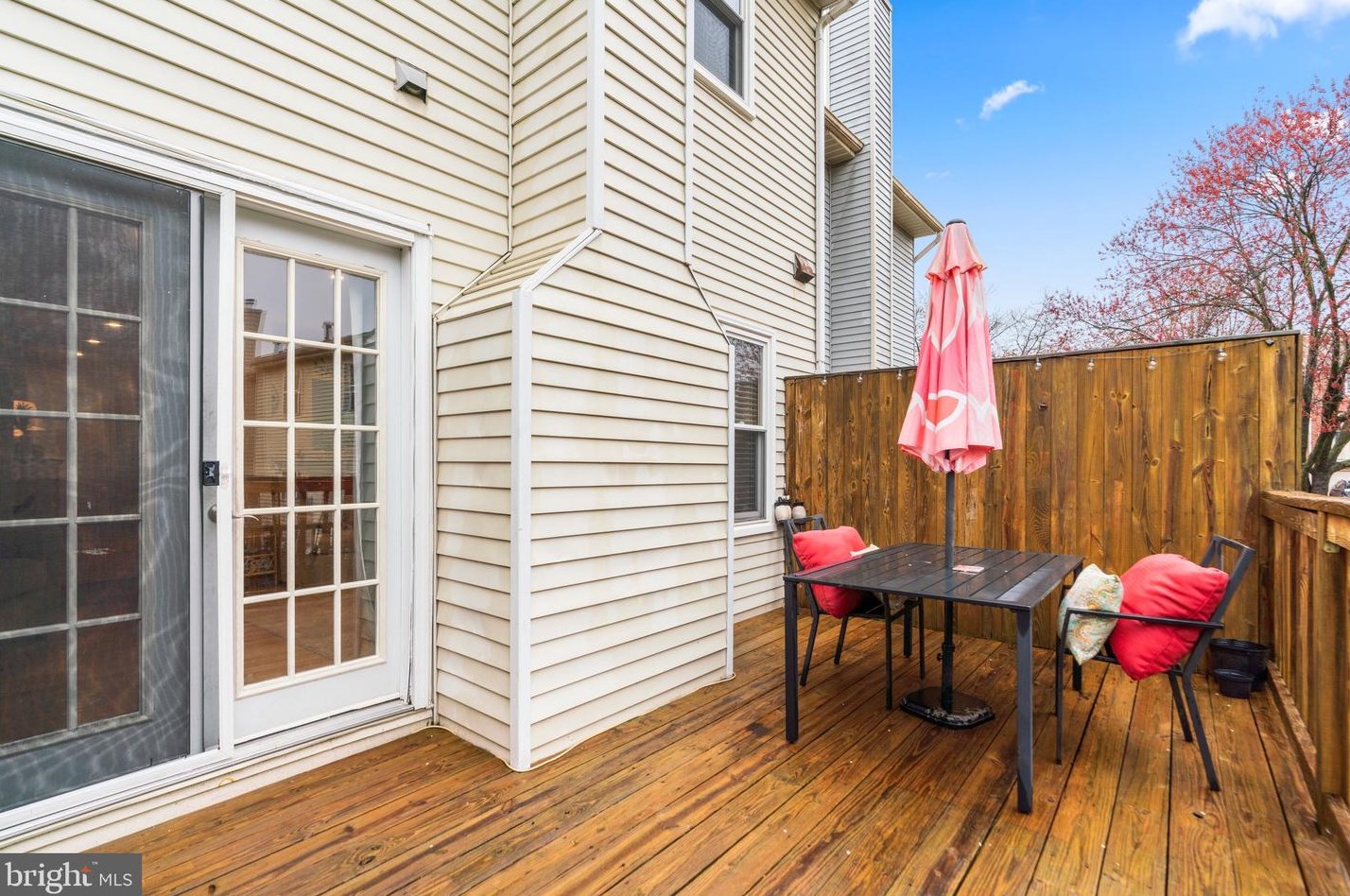 15519 Owens Glen Ter, Gaithersburg MD  20878-2369 exterior