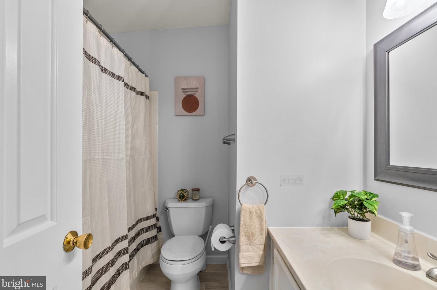 15519 Owens Glen Ter, Gaithersburg MD  20878-2369 exterior