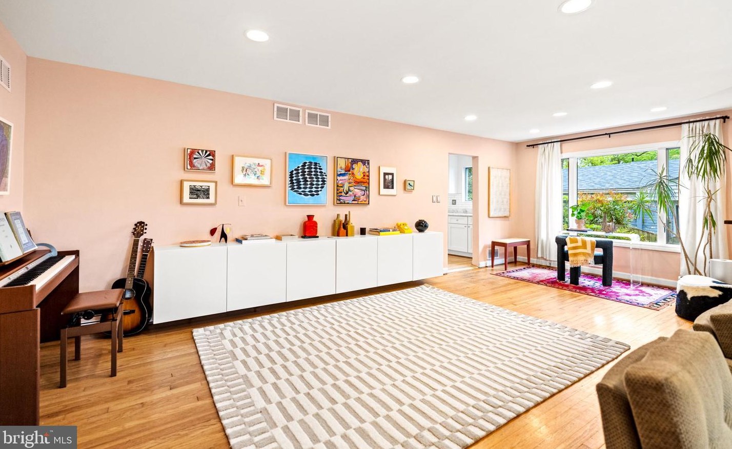 7408 Aspen Ave, Silver Spring MD  20912-5447 exterior